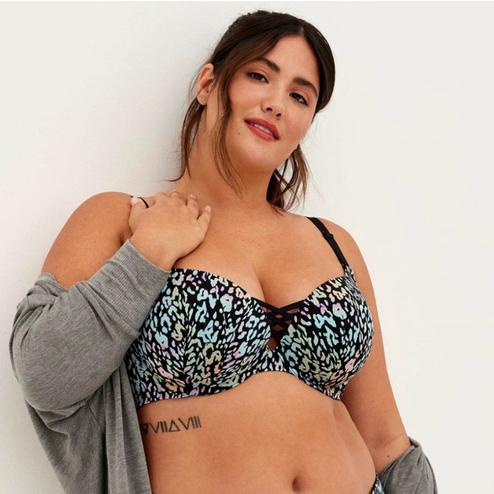 Torrid XO Plunge Push-Up Bra Sweeping Leopard Animal Print Size 40 DDD - Picture 2 of 10